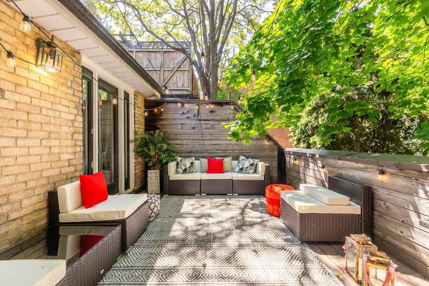 Sweet Home Toronto Exterior foto